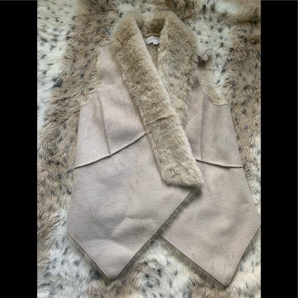 LOFT Jackets & Blazers - Loft Faux Suede/Fur Vest